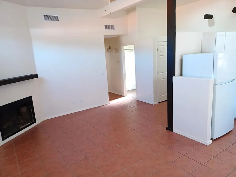 2727 N Flanwill Blvd #4 — Photo 11