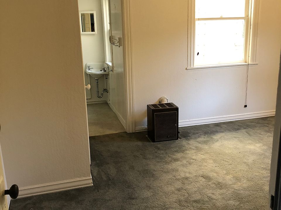 Entrance to apartment