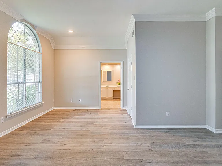 145 Hearthwood Dr — Photo 13