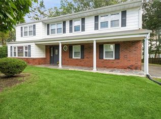 27 Hale Pl, Tappan, NY 10983