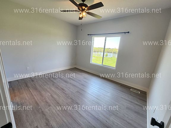 4th image of 8739-8741 E Summerside Pl
