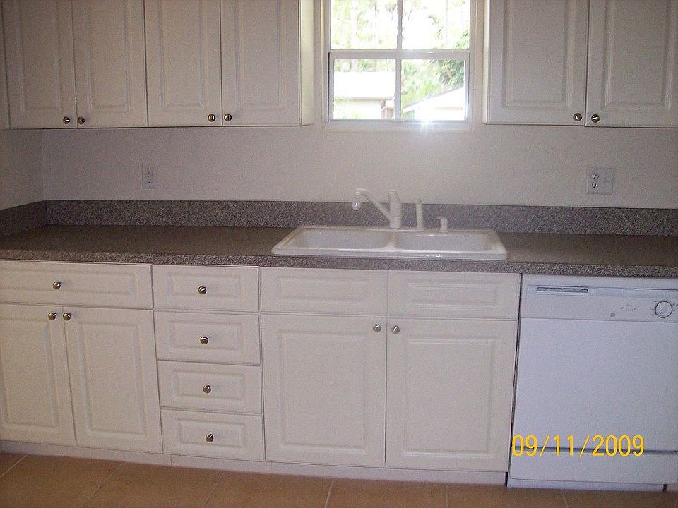 Expansive cabinet space