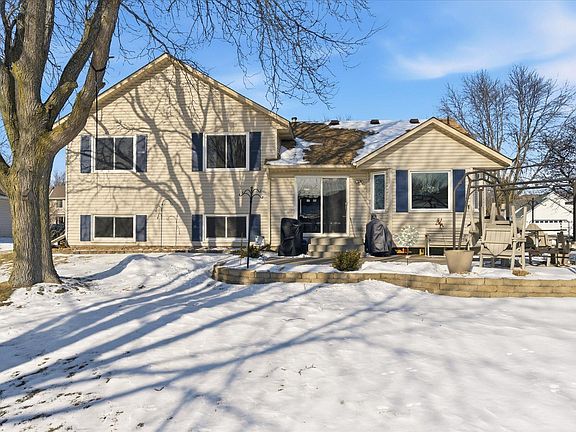 4th image of 9141 Sierra Rd