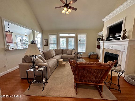 3rd image of 201 Glenn Abby Drive