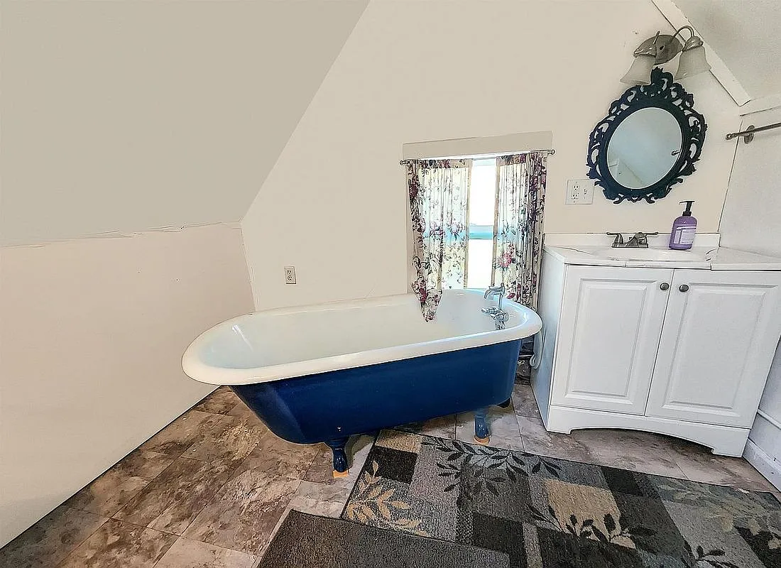 2 bed, 2.0 bath, 1531 sqft, $1,228 — Photo 4