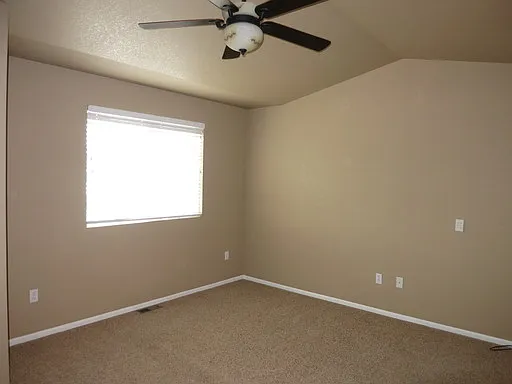 4233 Hunting Meadows Cir — Photo 10