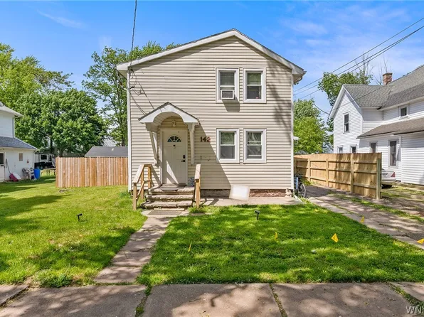 142 Spalding St, Lockport, NY 14094