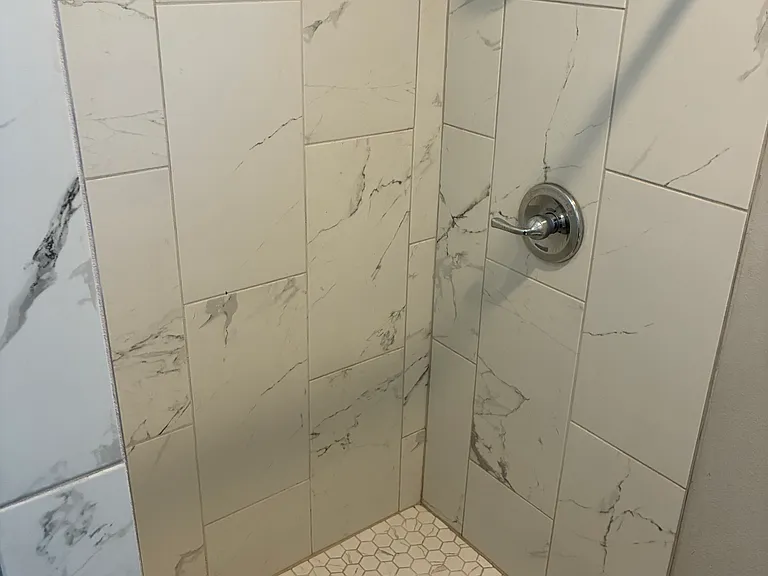 9256 Roseway Dr #B — Photo 3