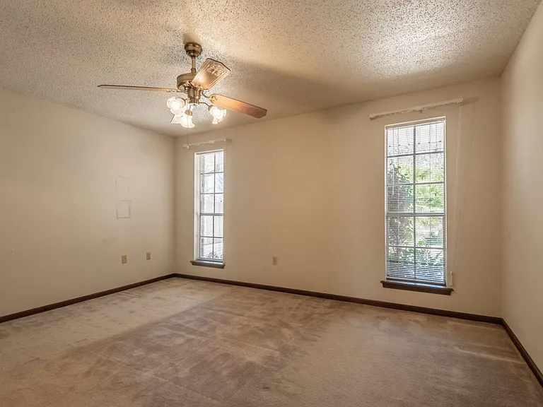 14823 Stoneberg Ave — Photo 11