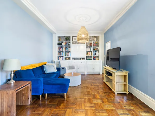 201 East 79th Street image 1 of 6