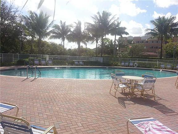 3rd image of 7775 Yardley Dr APT 109