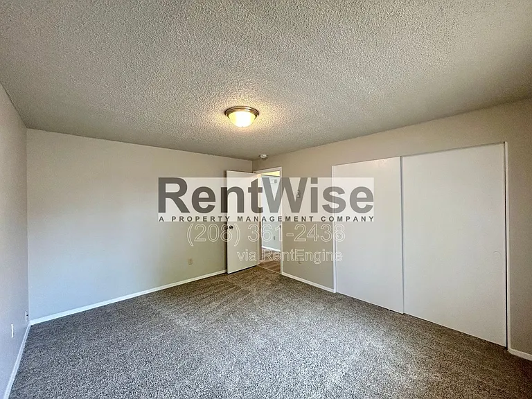776 W Pennsylvania St — Photo 9