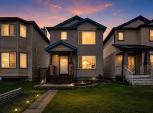156 N Saddlecrest Pl NE, Calgary, AB T3J 5G2