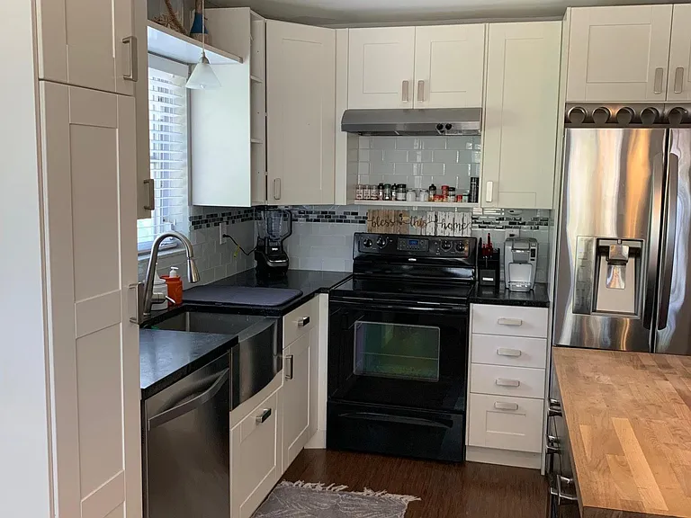 4864 Lincoln Rd — Photo 3