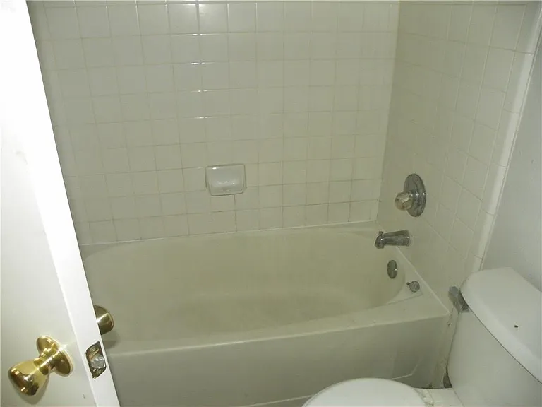 2221 Creekside Ln #A — Photo 5