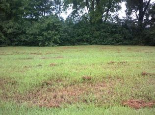 1406 Gean Ln, Savannah, TN 38372