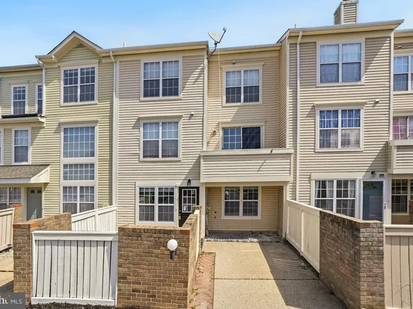 8804 Rustburg Cir, Gaithersburg, MD 20886