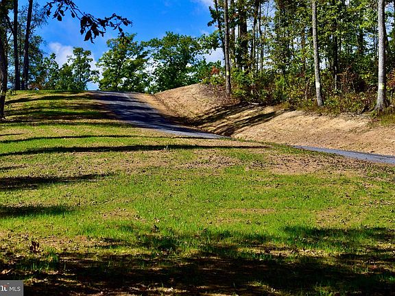 3rd image of 1 Laurel Grove Rd