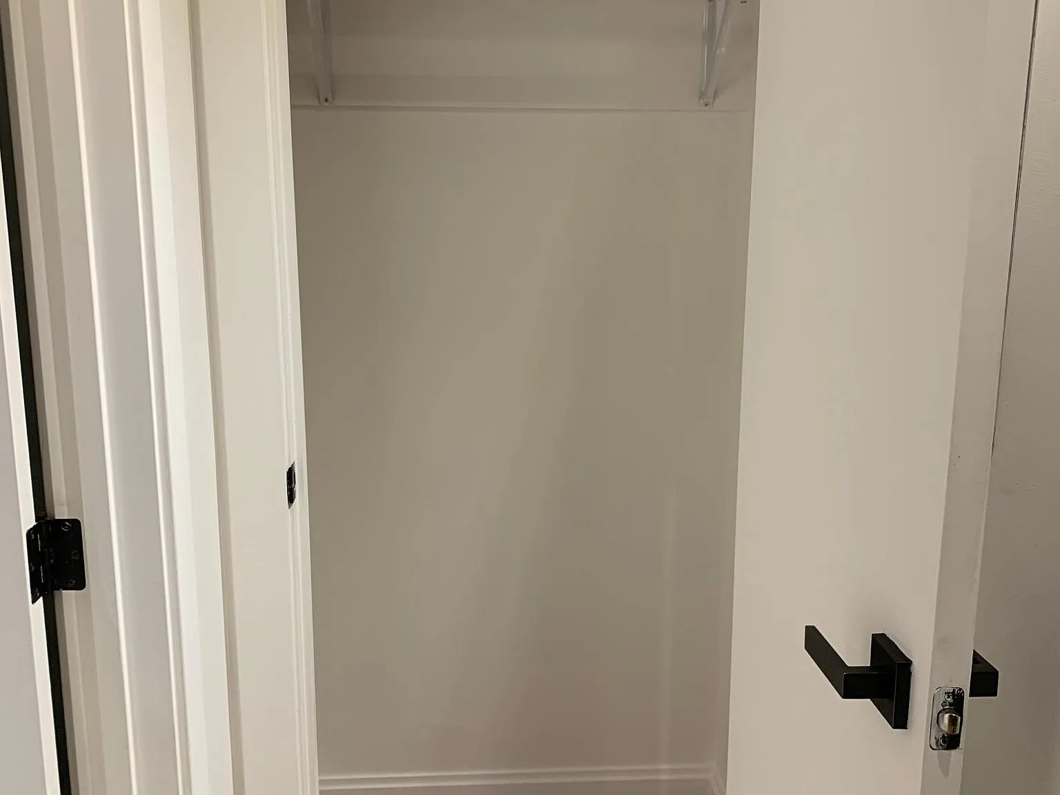 1 bed, 392 sqft, $3,000 — Photo 2