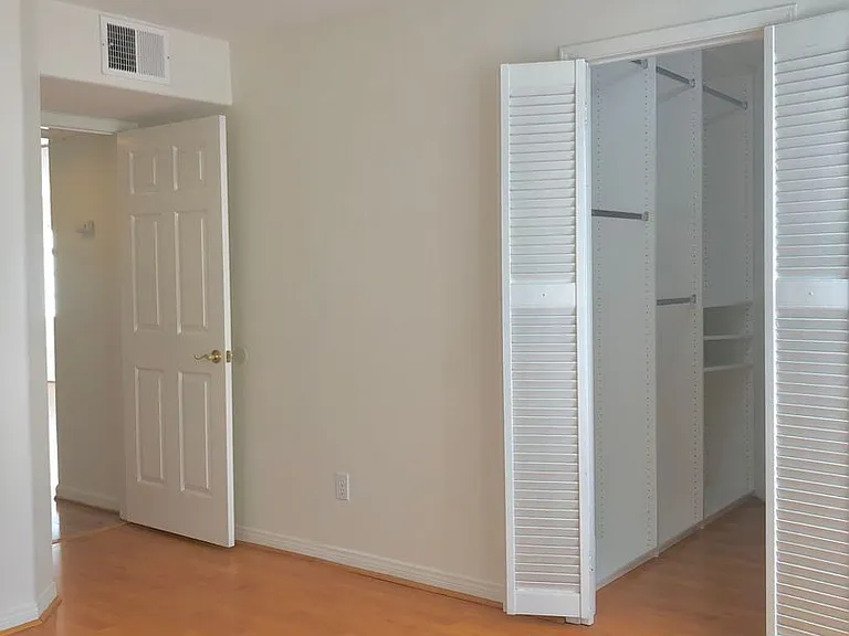1215 N San Gabriel Ave #202 — Photo 13
