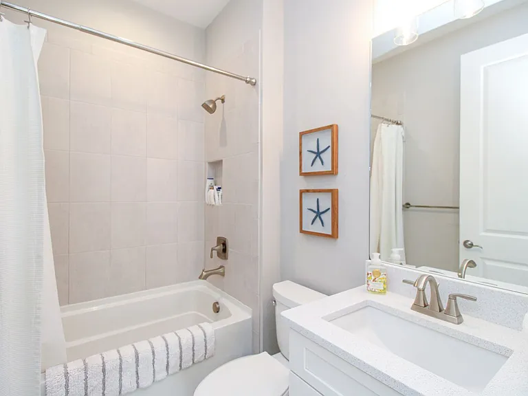 9423 Terresina Dr — Photo 26