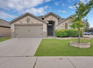 469 Pollyann Trl, Roanoke, TX 76052