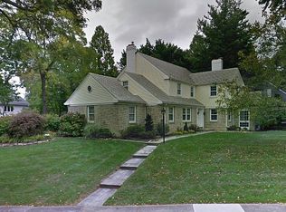 21811 Westchester Rd, Shaker Heights, OH 44122