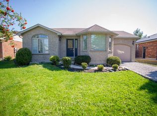 6 Geoffery Rd, Norfolk County, ON N0A 1N4