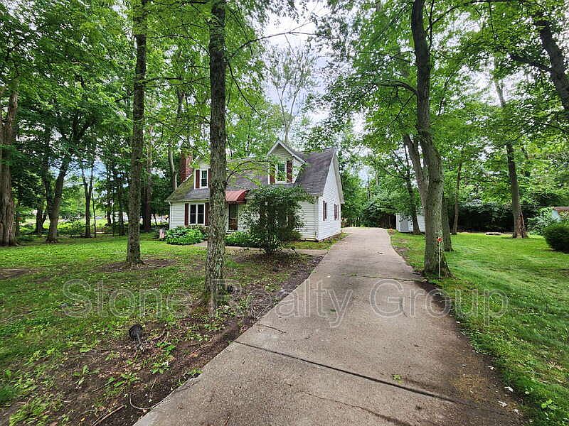 1st image of 47 W Lawrin Blvd