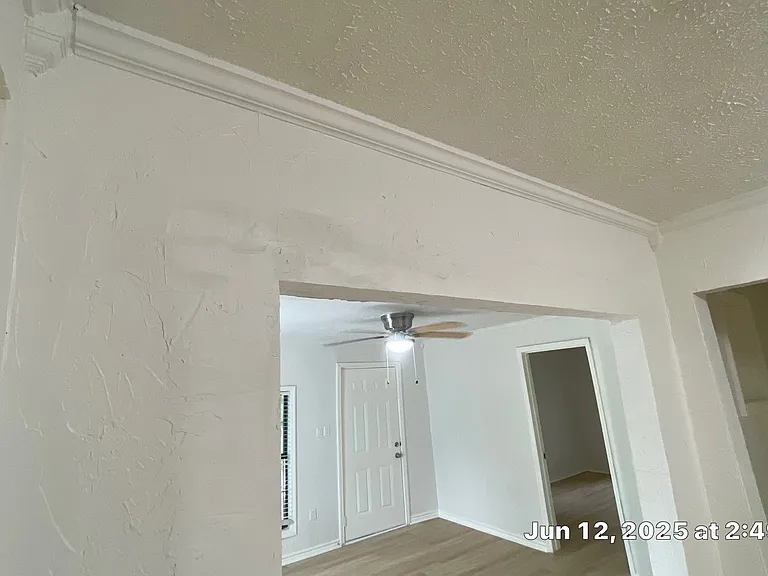 3404 Moulton St — Photo 9