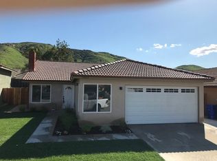 14453 Hillcrest Dr, Fontana, CA 92337