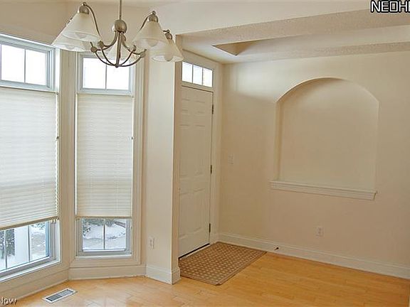 3rd image of 251 Rosebury Ct #23