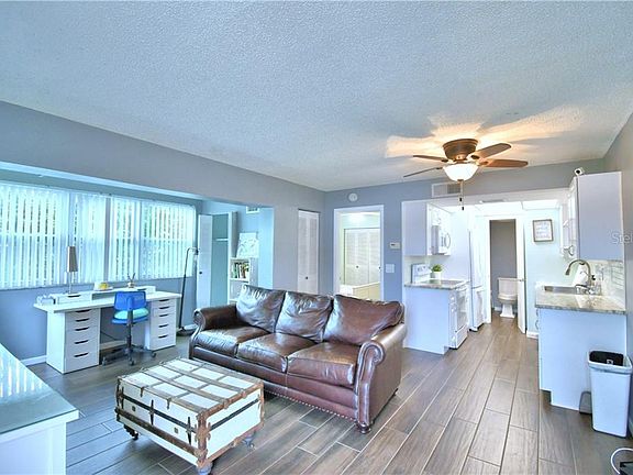 4th image of 1103 Cypress Gardens Blvd SE #17