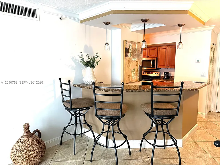 6917 Collins Ave #506 — Photo 7