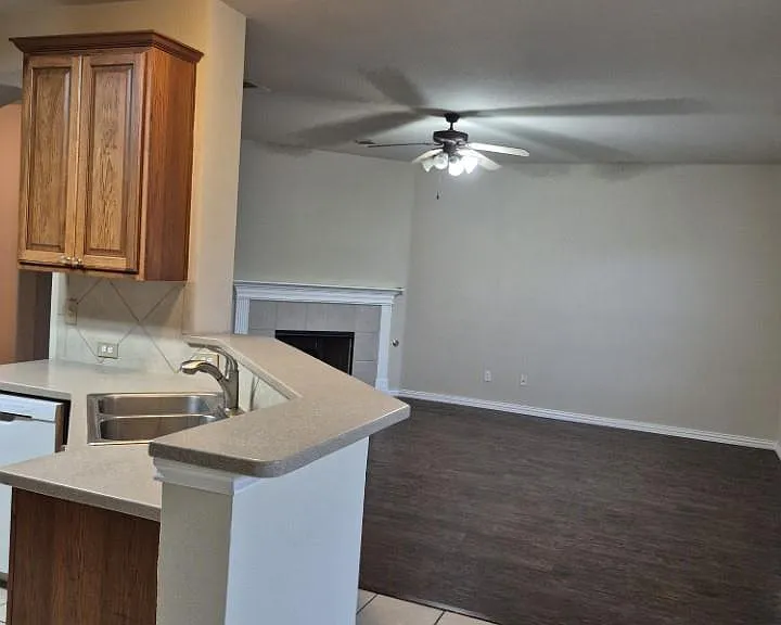 808 Busleigh Castle Way — Photo 12