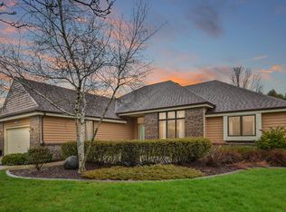 W72N392 Mulberry Ave, Cedarburg, WI
