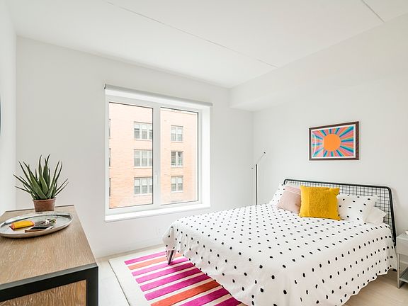 4th image of 350 Clarkson Ave APT 811