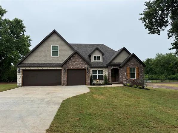 3053 E Shelton Rd, Fayetteville, AR 72703