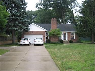 1st image of 18545 Hilliard Blvd
