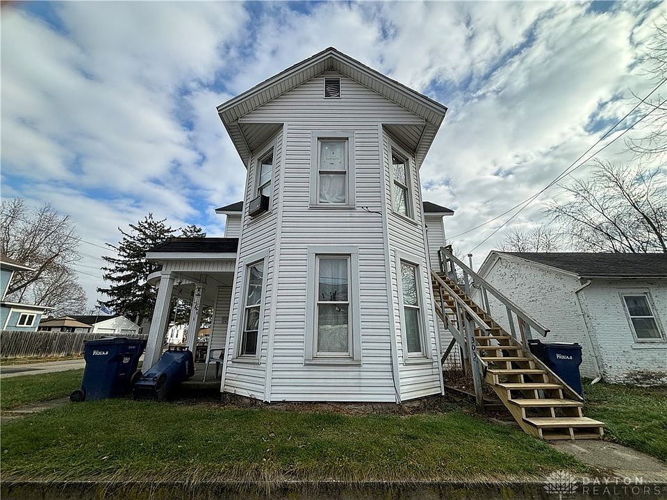 1st image of 303 S Roosevelt Ave
