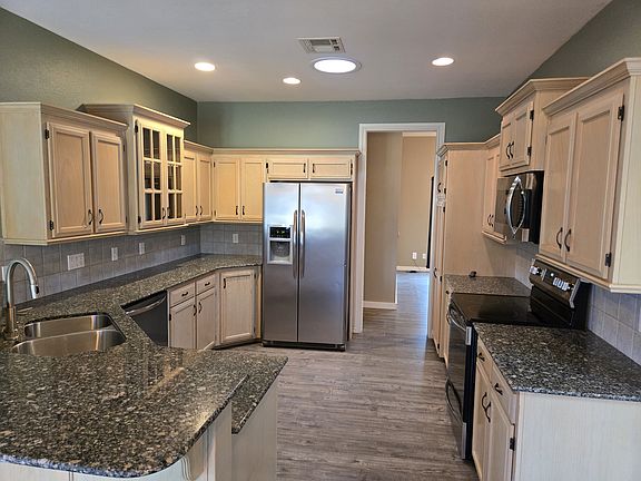 5th image of 1108 Quail Ridge Rd