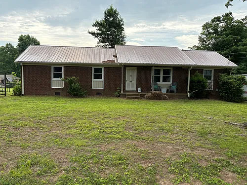 328 Lookout Dr Photo 1