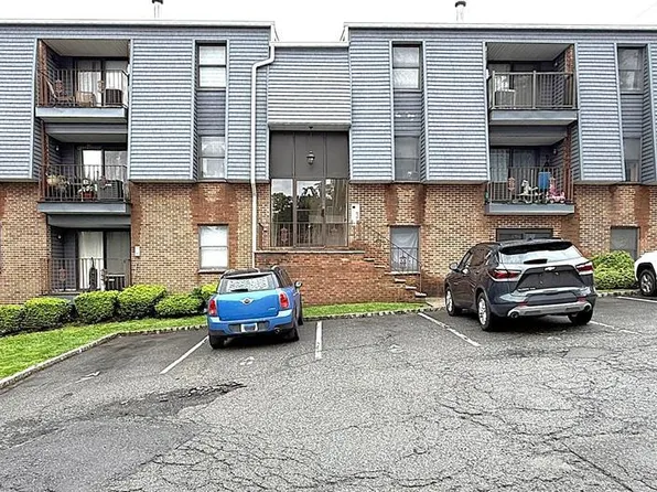 700 Schuyler Ave APT A24, Kearny, NJ 07032