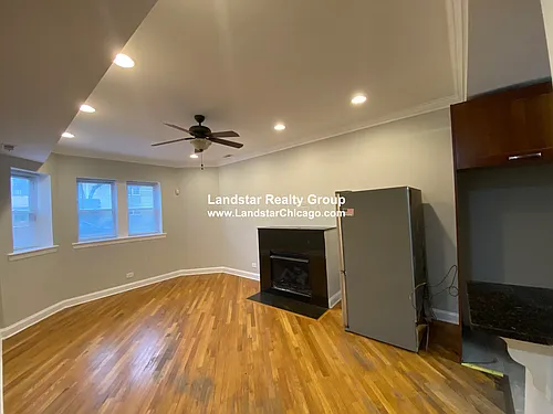 2242 W Morse Ave #G Photo 1