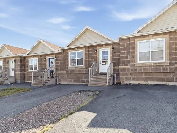 76 Fescue Ct, Halifax, NS B4E 0L8