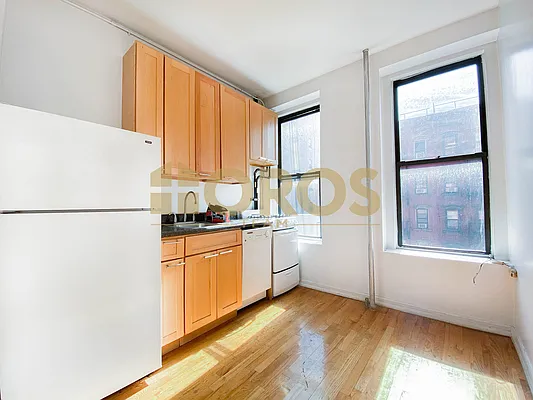 Rented by City Connections Realty | media 14