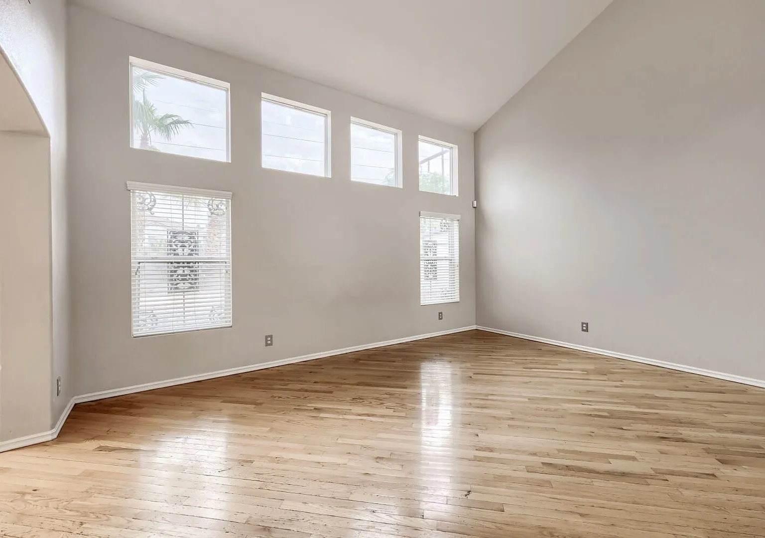 Spacious 3-Bedroom Home with Loft & Backyard Retreat! — Photo 4