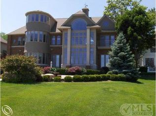 4208 Gratiot Ave, Port Huron, MI 48060