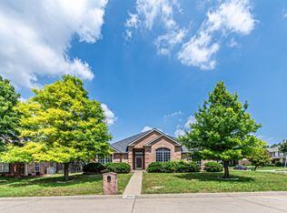2900 Saint Vincent Dr, Mansfield, TX 76063