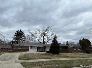25440 Kennedy St, Dearborn Heights, MI